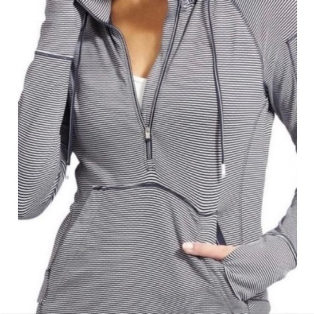 Athleta Heavenly Hail half zip Hoodie size XS